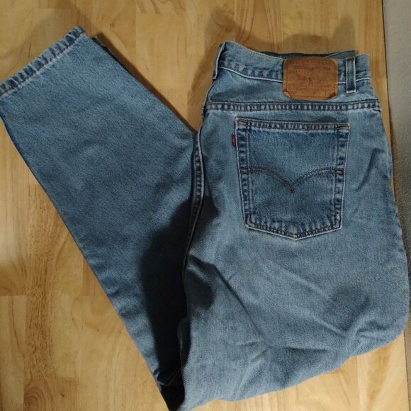Vintage Levi's 550 Relaxed Tapered Denim Blue Jeans - Picture 1 of 9